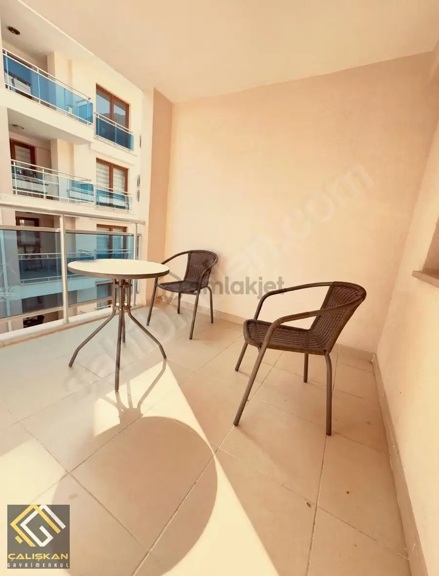 Çalışkan'dan Site İçerisinde Ara Kat Havuzlu Apart - 10