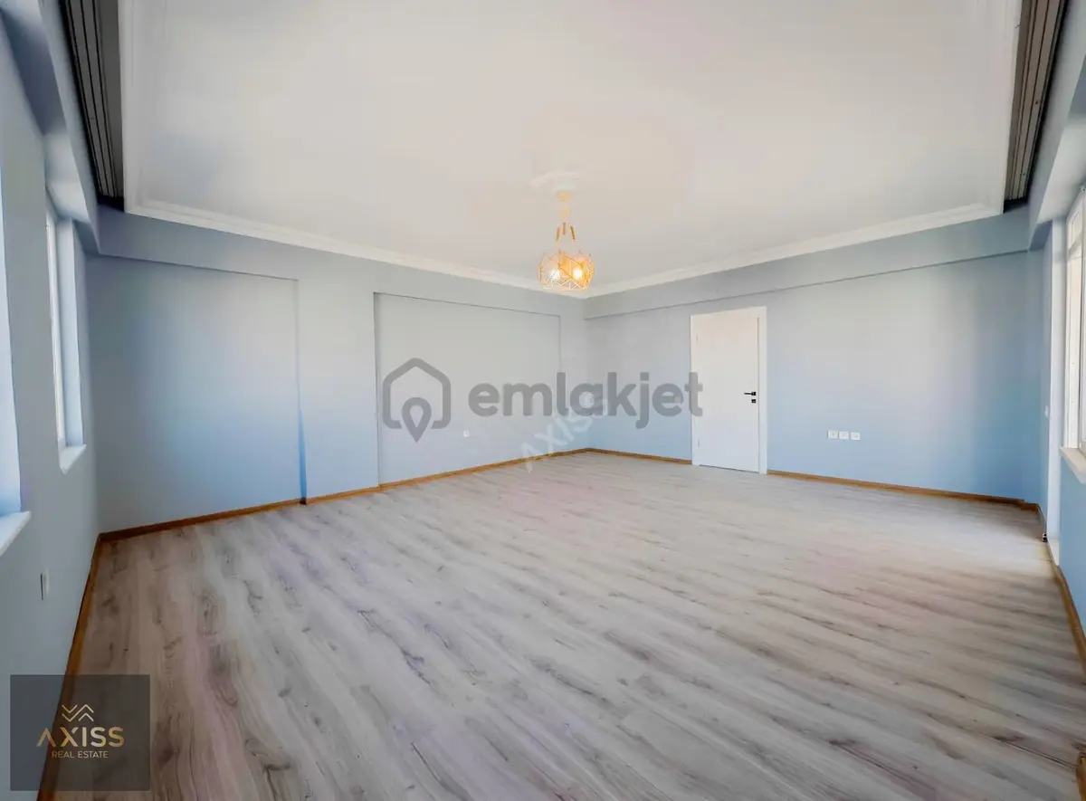 Fenerde Teraslı Şömineli Full Yeni 3+1 Acil Satılık - 21