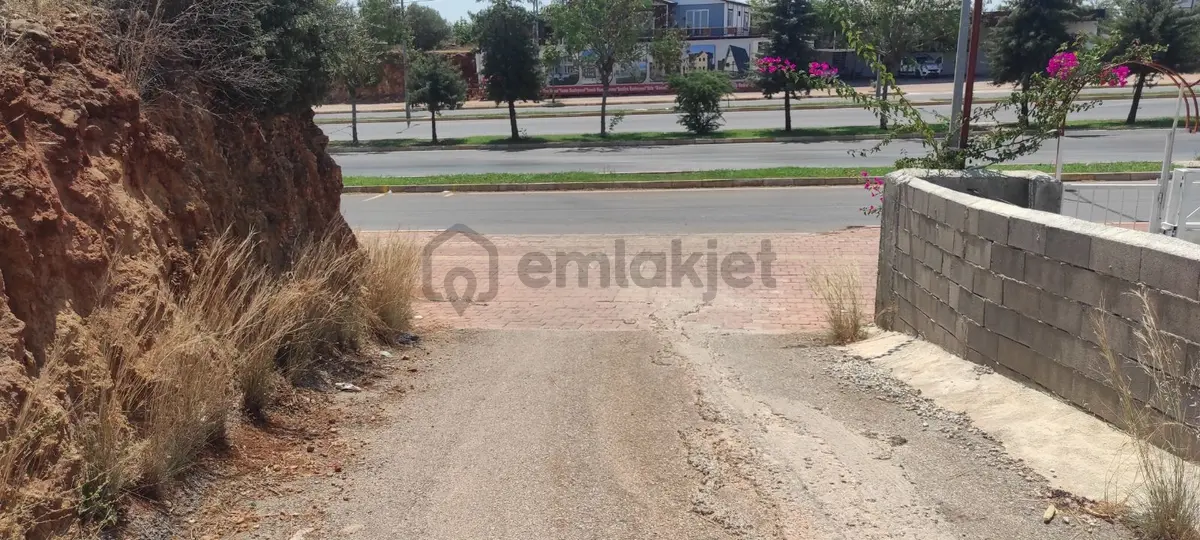 Altınova Bulvarına 50 Mt İçerde İmarlı Ticari Arsa - 12