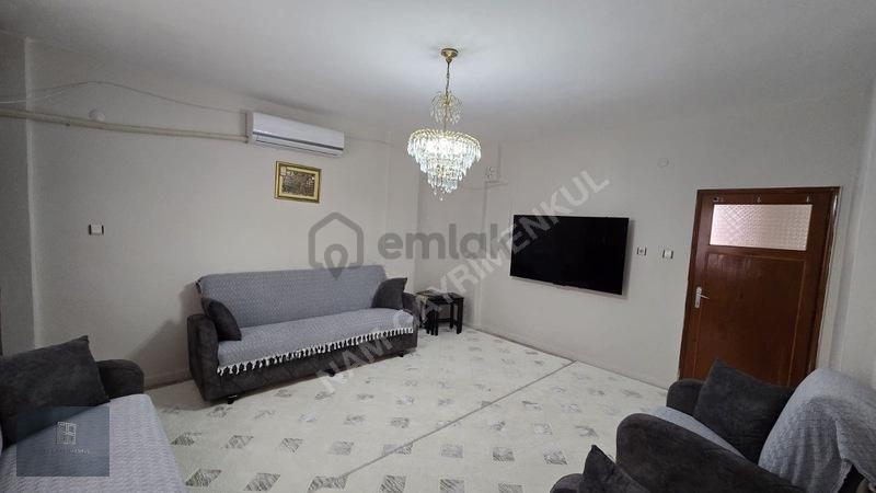 Sağlık Mahallesi'nde 3+1 Fırsat Daire - 3