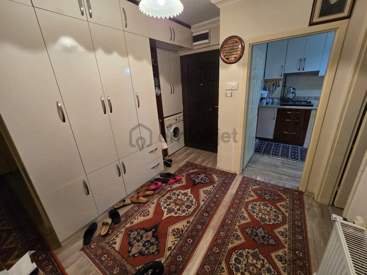 Baglarbaşı Mahallesinde Yüksek Giriş 3+1 - 12