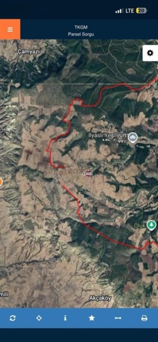 Uşak İlyaslı Köyünde 20300m2 Yolu Eletrik Olan Tarla - 5