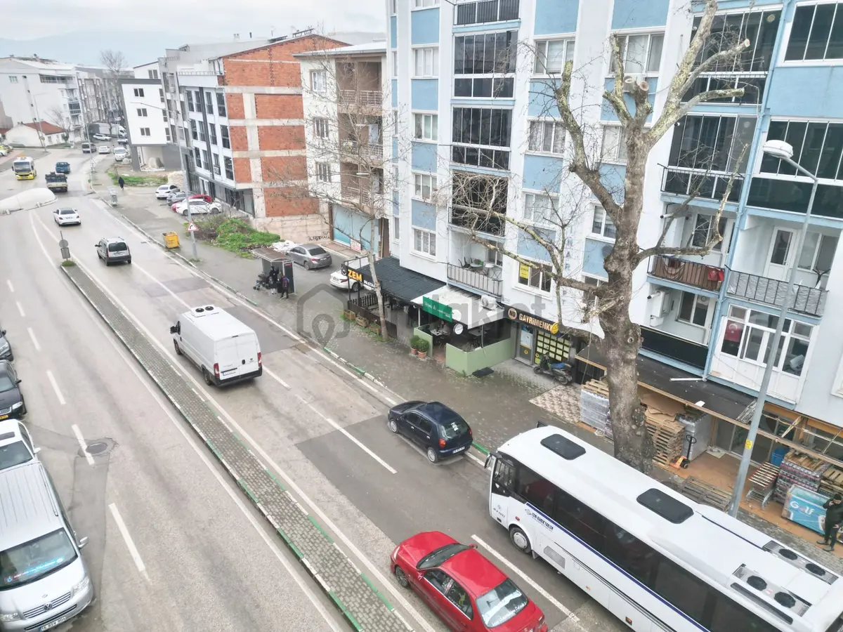 Cb Başrol'den Gürsu'da Cadde Üzeri Satılık Dükkan - 5