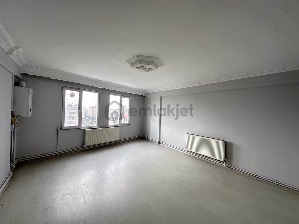 Lerox Uçar'dan Fenk Mah Geniş Kullanışlı Satılık Daire - 4