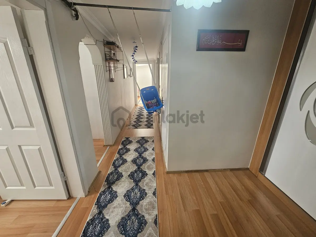 Değirmenönü Satılık Tek Tapu Cift Daire 5+2 - 12