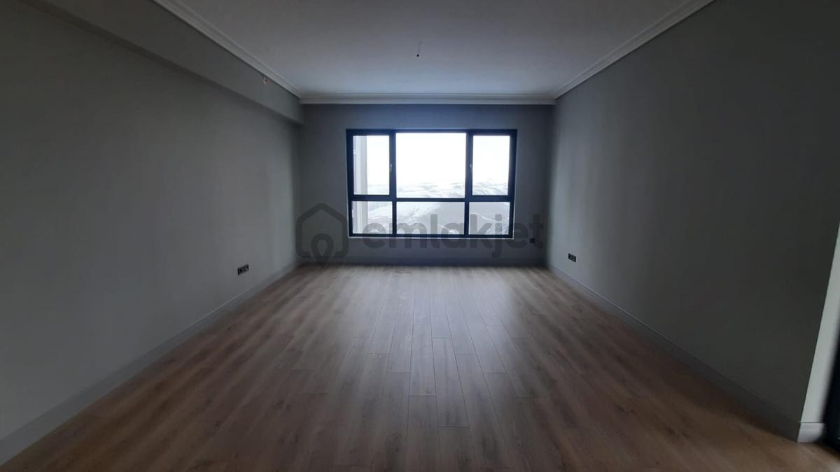 | Sinpaş Boulevard Çankaya | Sıfır | 3+1 | Kiralık Daire | - 3