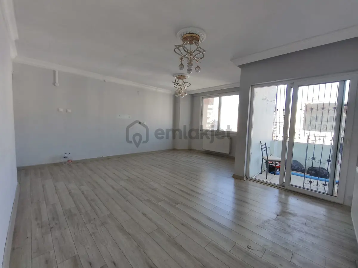 Adana Yeşilyurt’ta Mavi Bulvar & Alparslan Türkeş’e Yürüme Mesafesinde 3+1 Kapalı Mutfak Daire - 7