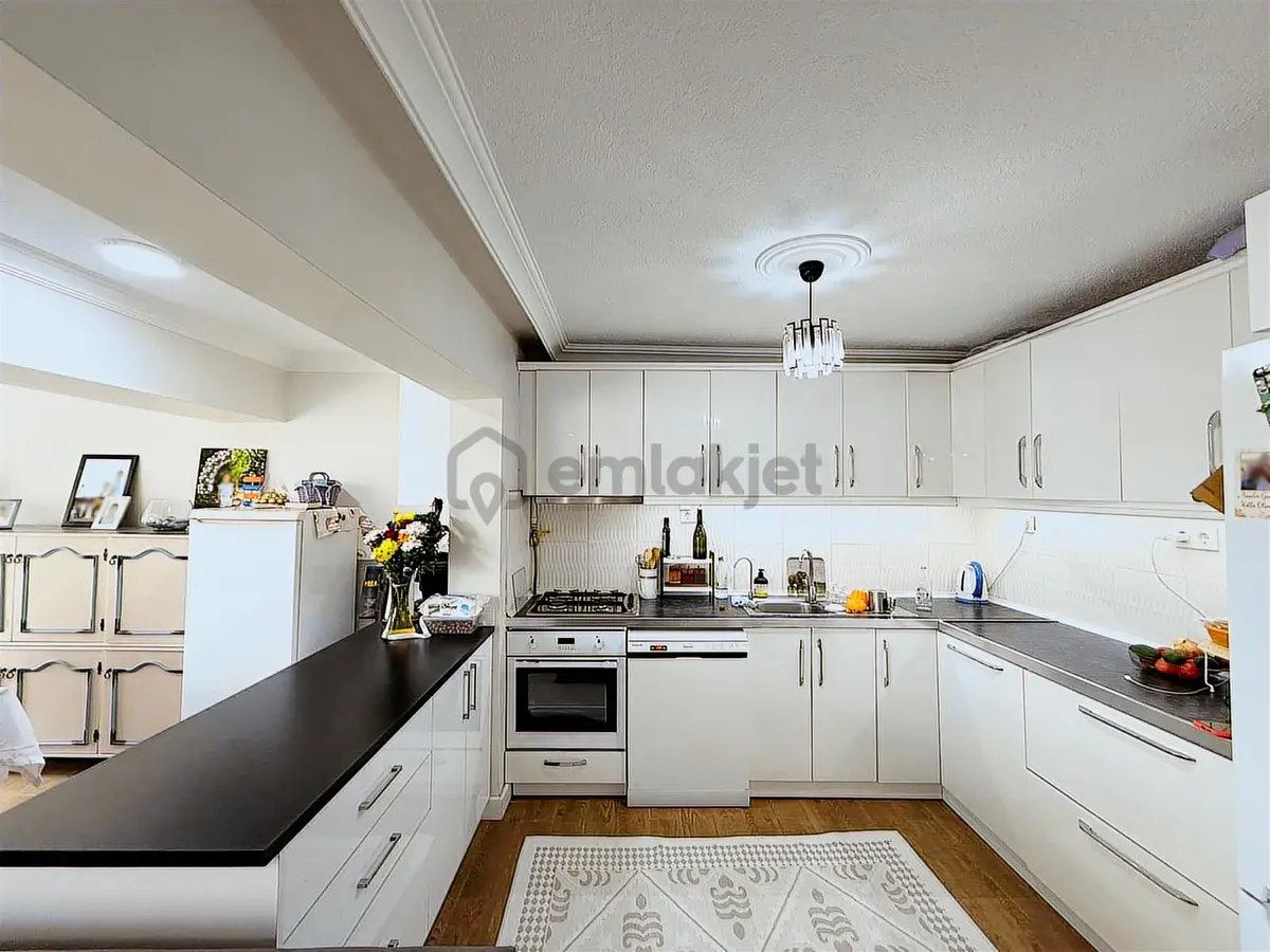Remax Akın Seyhan Dan Basınkent 3 Te Triplex Fırsat Villa - 18