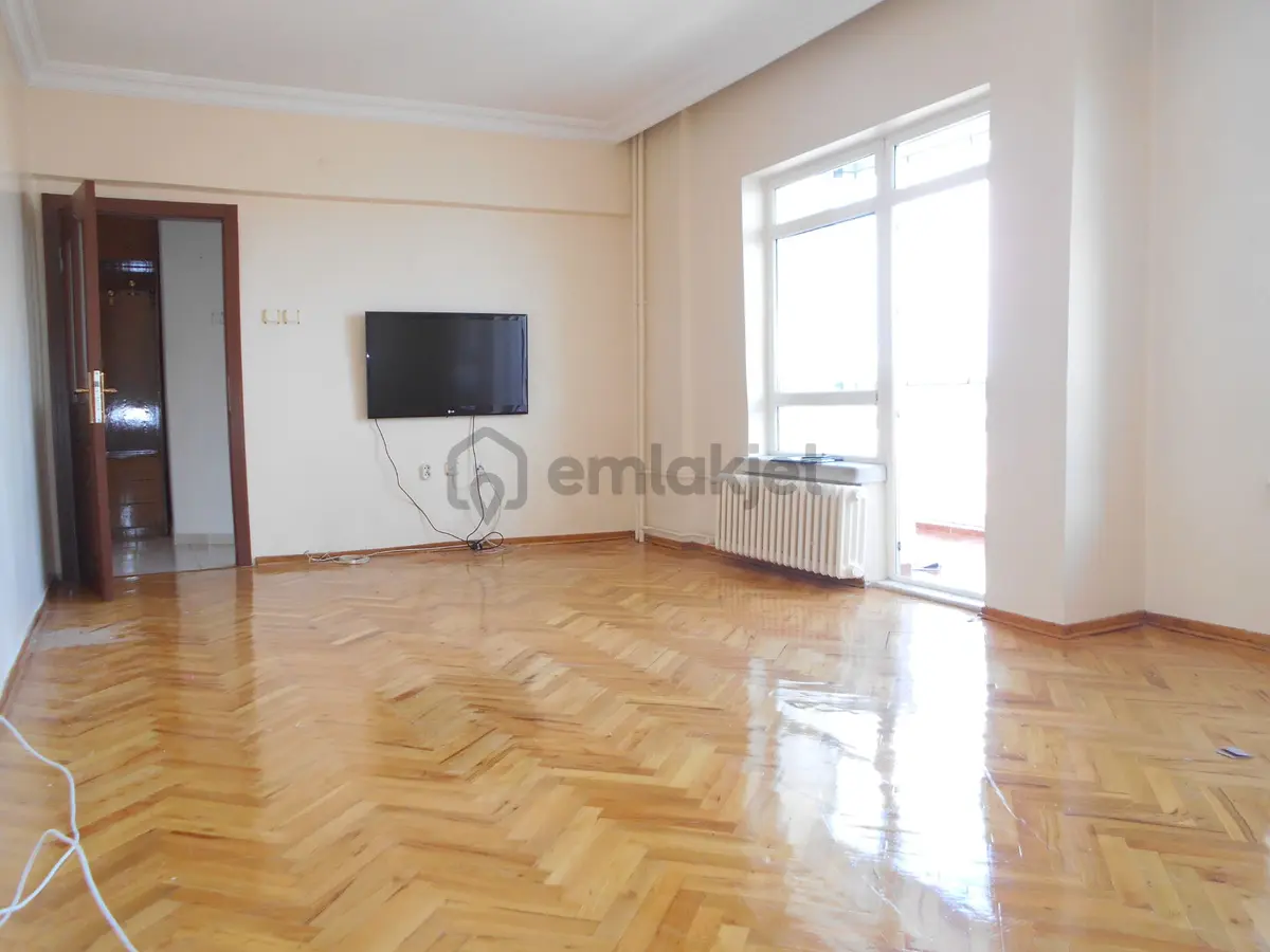 Keçiören İncirli Mh.site İçerisinde 5.katta Yapılı Bağımsız Asansörlü Full Şehir Manzaralı 3+1 Daire - 3