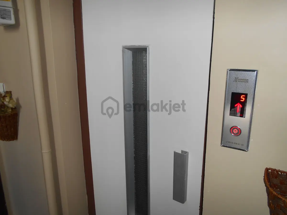 Keçiören İncirli Mh.site İçerisinde 5.katta Yapılı Bağımsız Asansörlü Full Şehir Manzaralı 3+1 Daire - 27