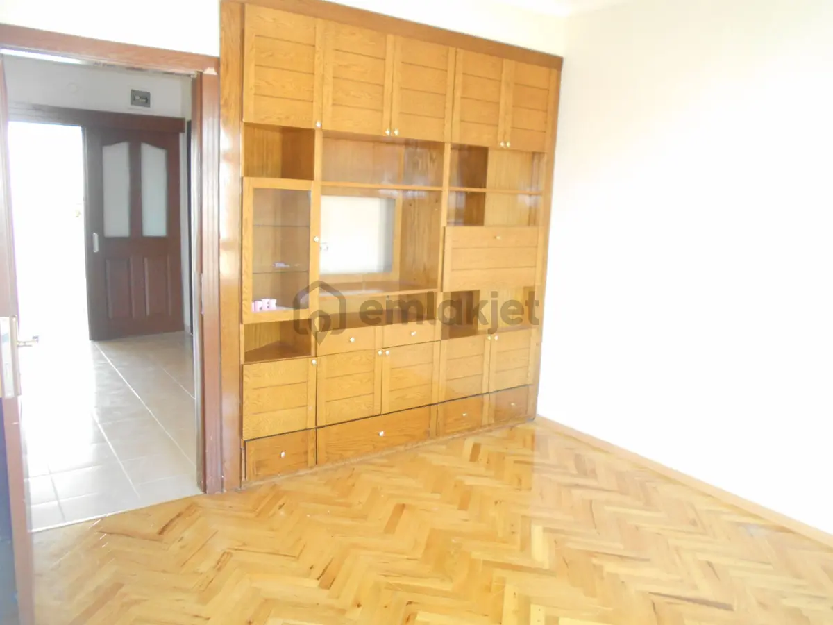 Keçiören İncirli Mh.site İçerisinde 5.katta Yapılı Bağımsız Asansörlü Full Şehir Manzaralı 3+1 Daire - 19