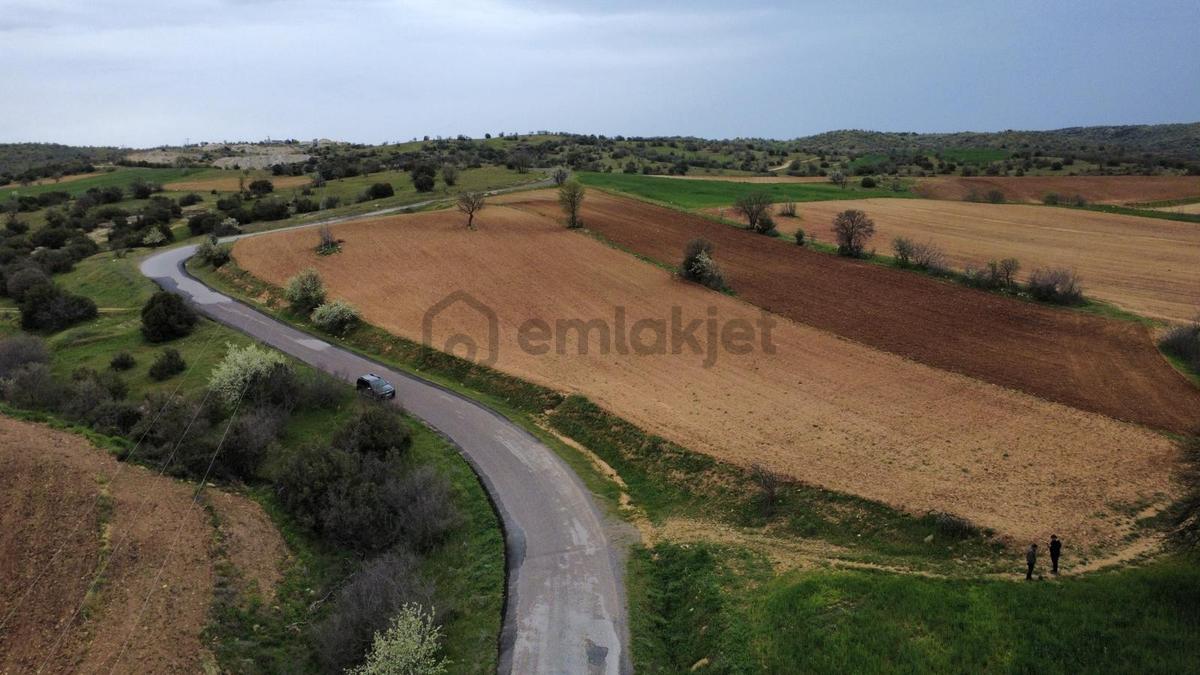 Uşak Eşme Kayalı Köyünde Satılık Tarla - 25