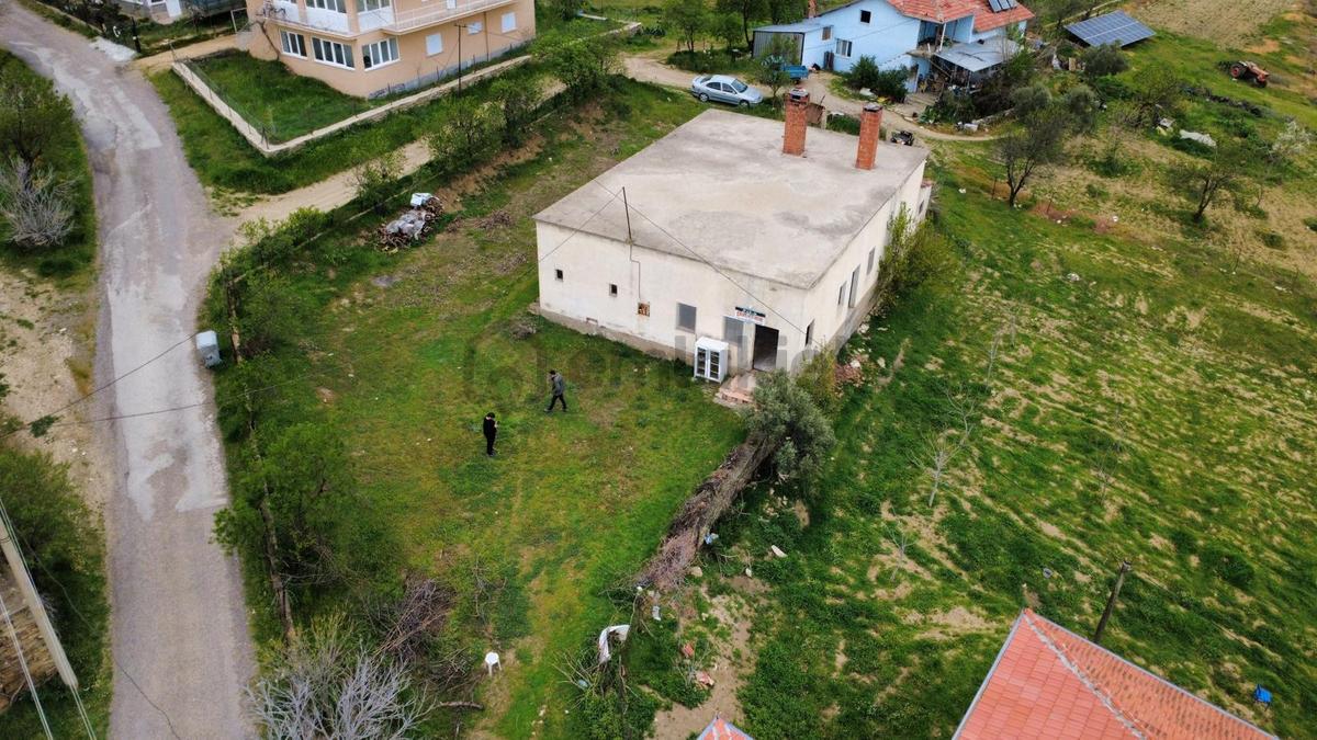 Uşak Eşme'de Satılık İşyeri - 24