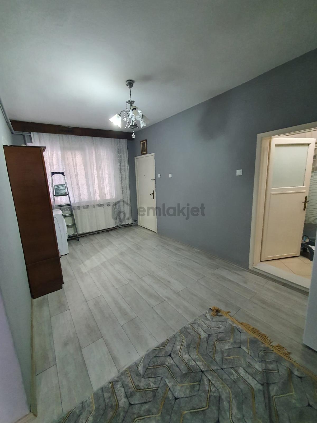 Baruthane Mahallesi'nde Caddeye Yakın 2+1 Satılık Daire - 3