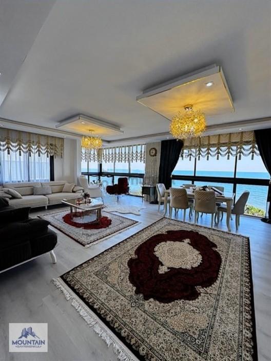 Komple Deniz Manzaralı, Yalı Edasında Satılık 2+1 Lüx Daire