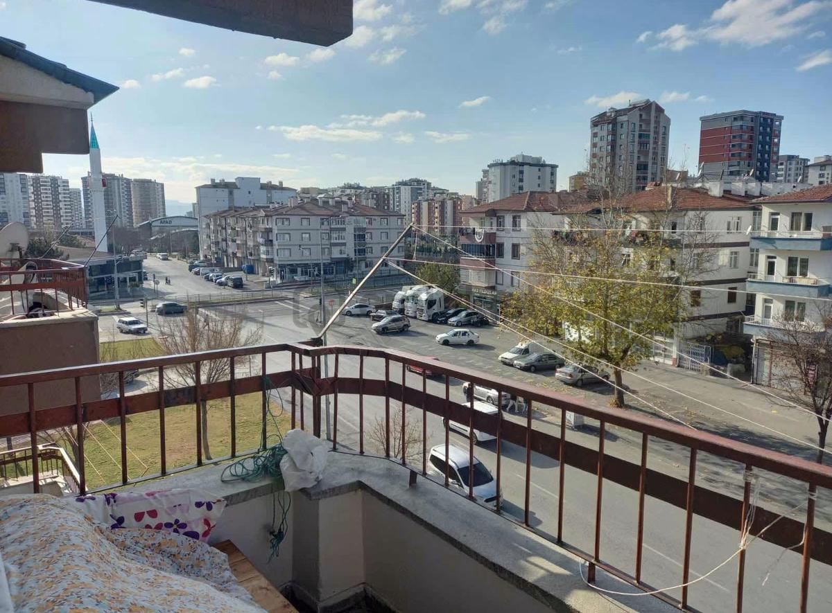 Argıncık Pervane Mah. Bakımlı Kombili Daire - 15