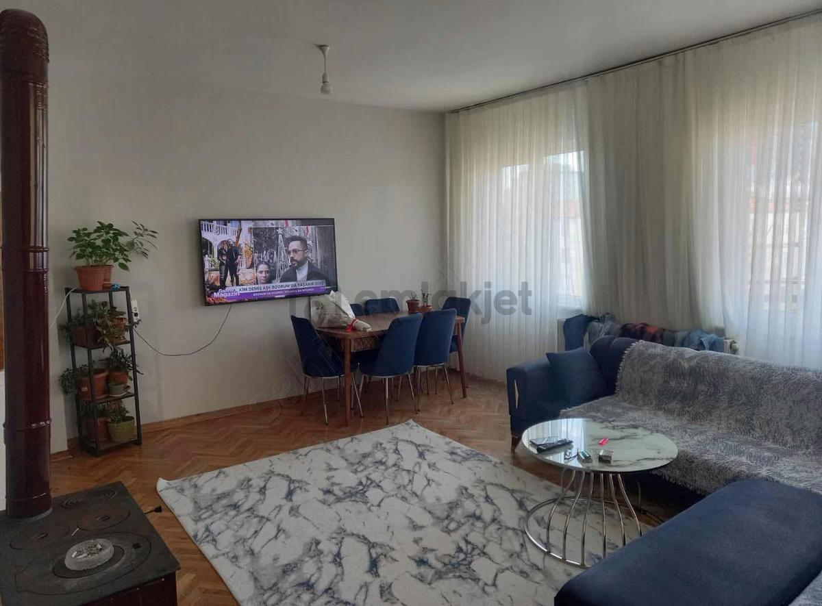 Argıncık Pervane Mah. Bakımlı Kombili Daire - 14