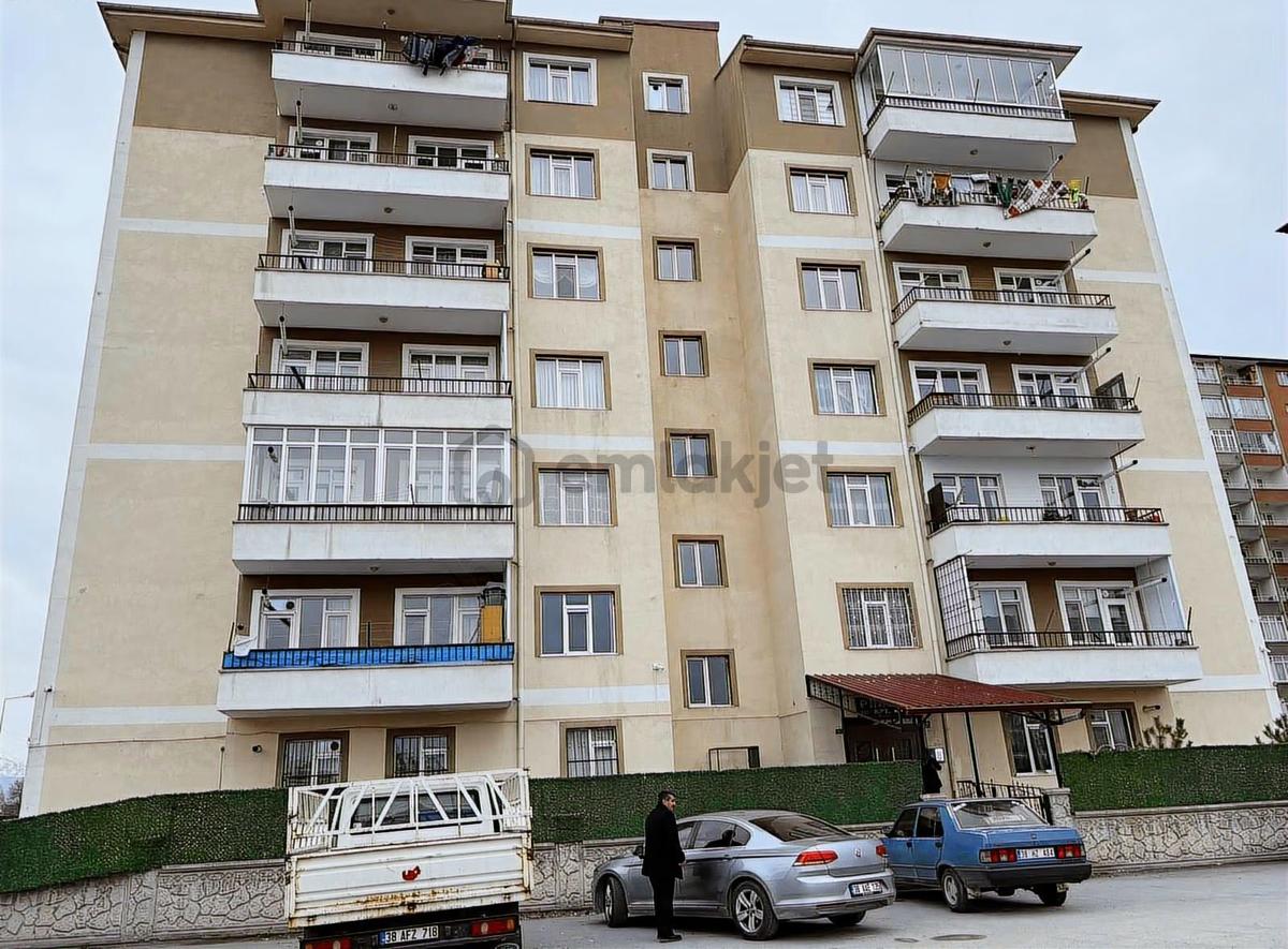 Yunusemre Mah. Bakımlı Satılık 3+1