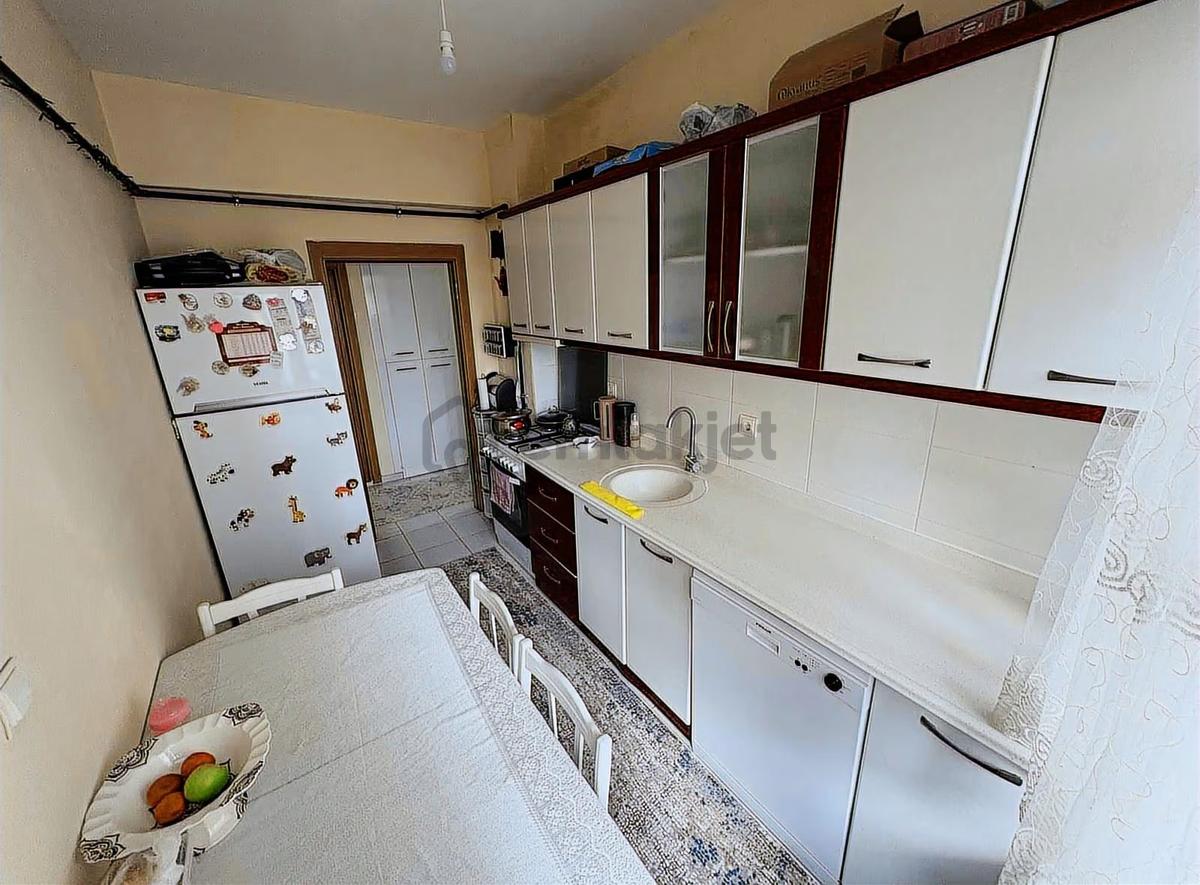 Yunusemre Mah. Bakımlı Satılık 3+1 - 24