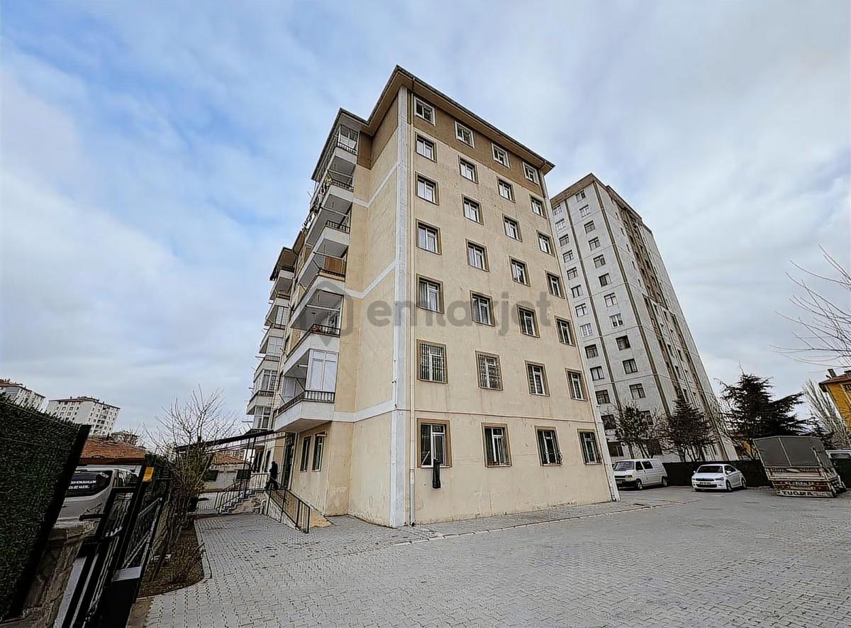 Yunusemre Mah. Bakımlı Satılık 3+1 - 21