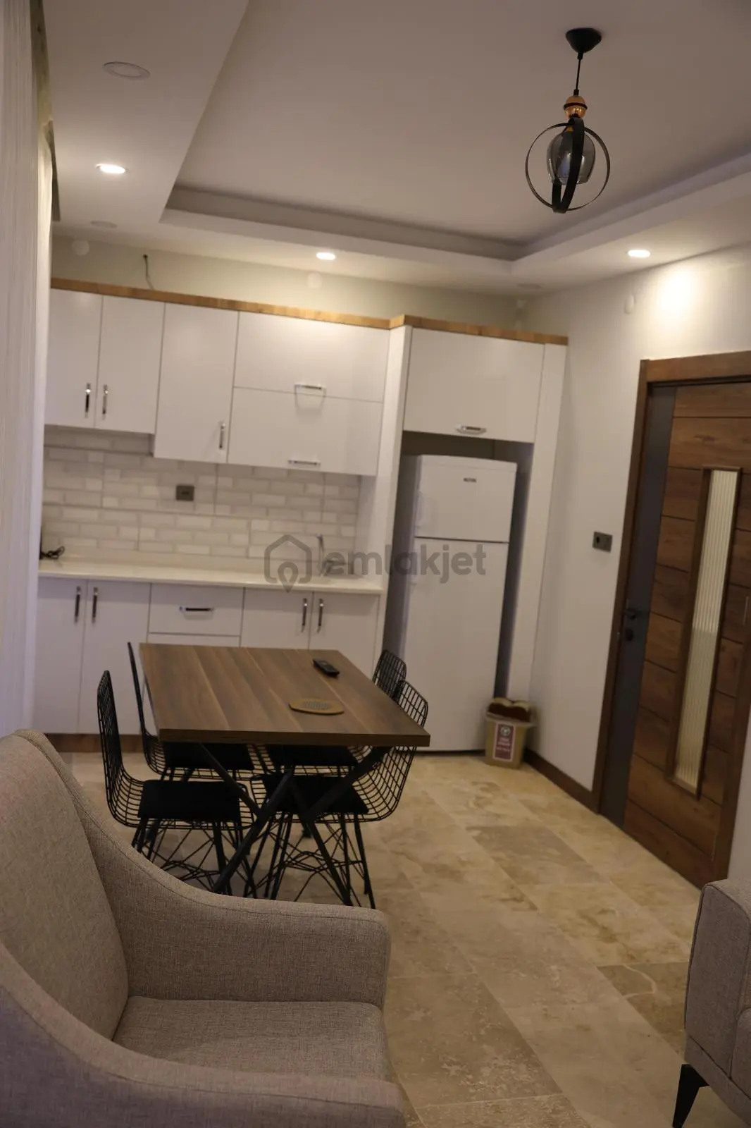 Sahibinden Lüks, Eşyalı , Merkezi Konumlu 1+1 Dire - 17