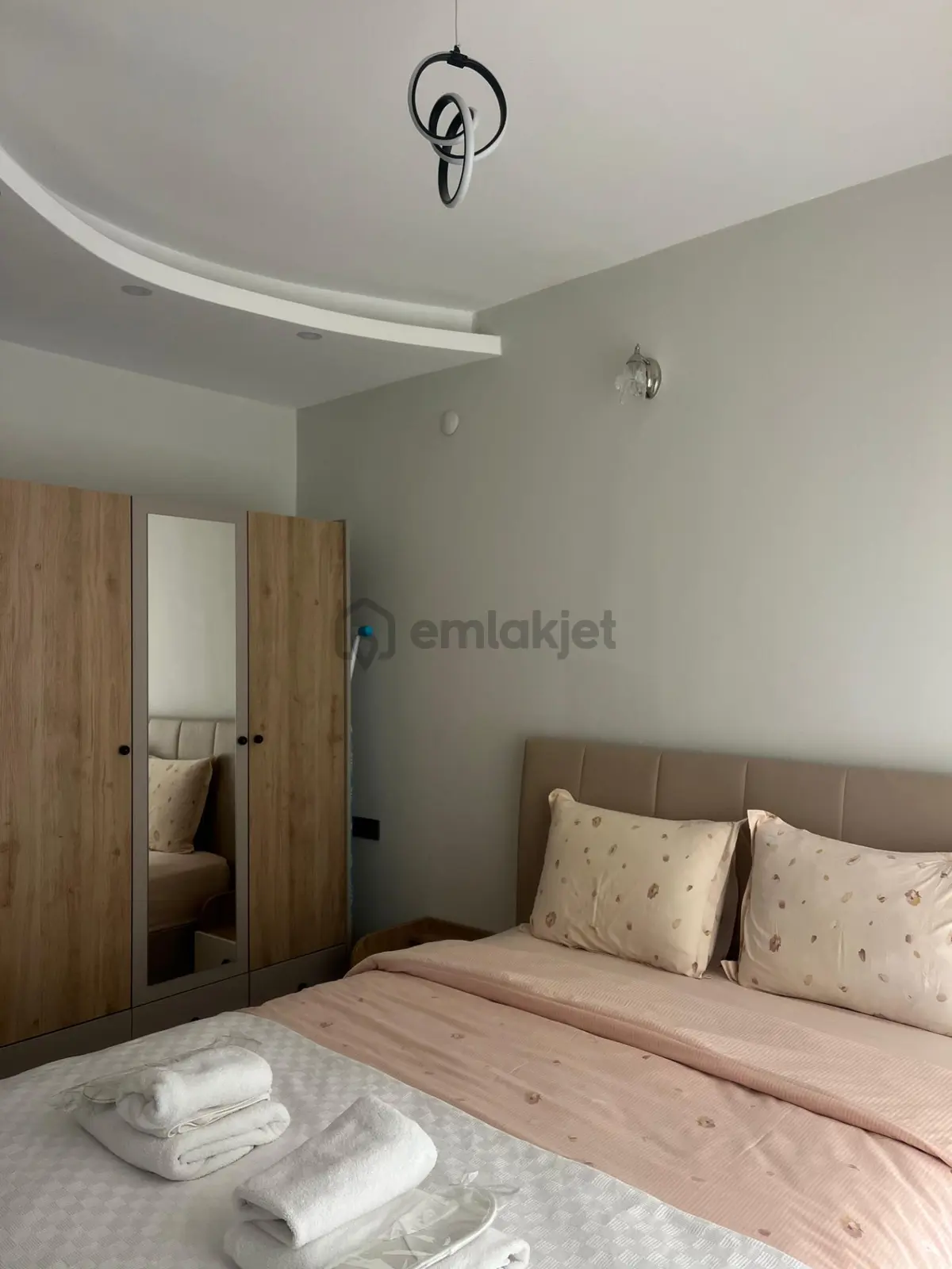 Sahibinden Lüks, Eşyalı , Merkezi Konumlu 1+1 Dire - 3