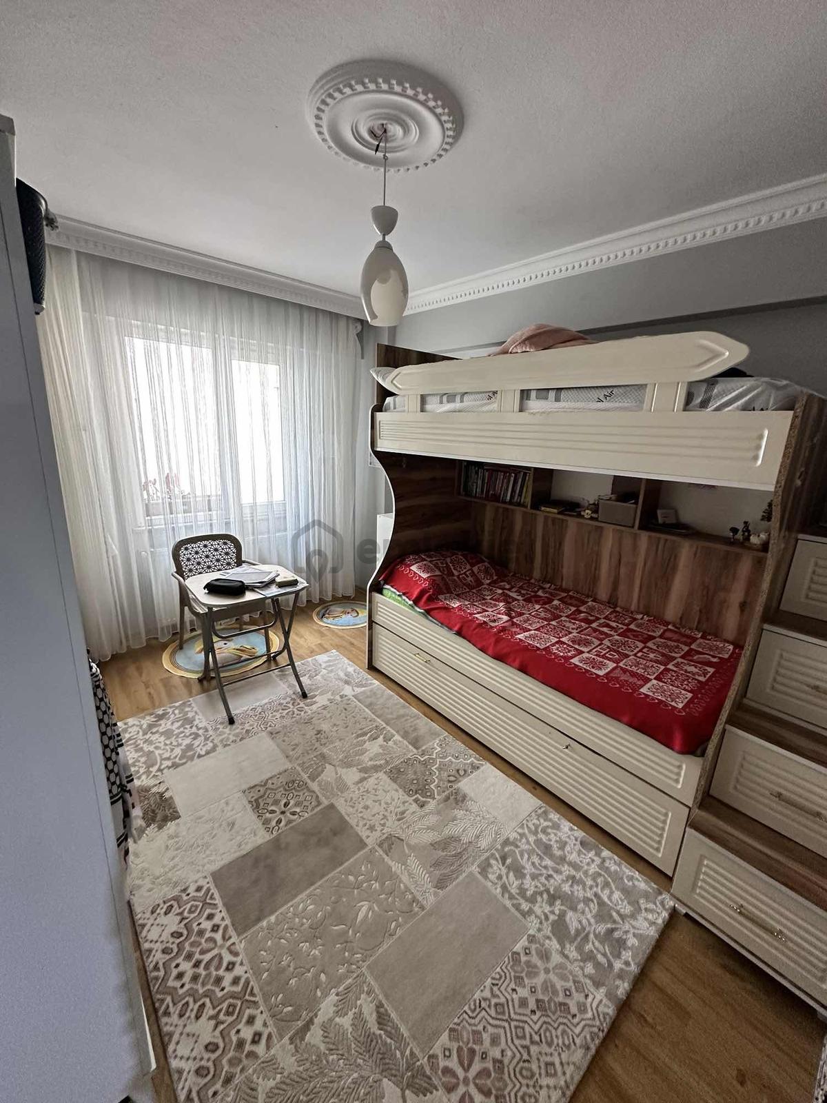 Köşe Konumda Ayrı Girişli Dubleks Daire - 12