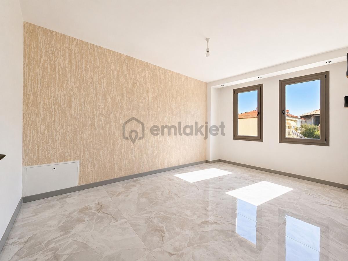 Ayvalık Altınovada Satılık 3+1dubleks Daire - 9