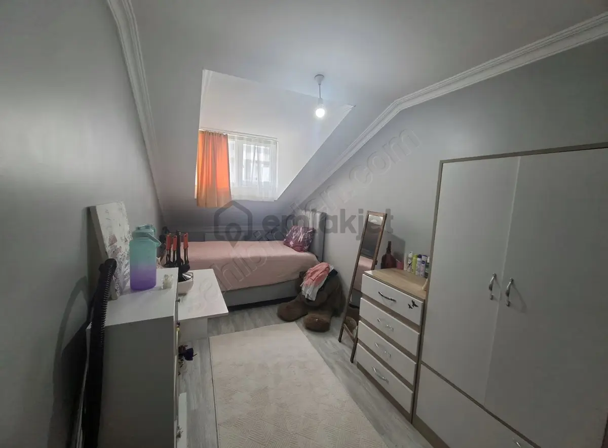 İnanç Emlaktan 50.yıl Mahallesi'de 4+2 Duplex - 12