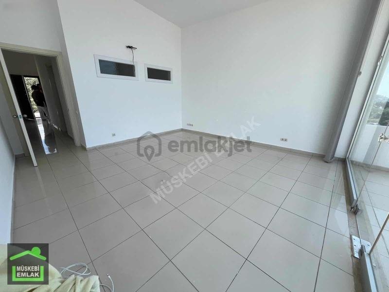 Bodrum Bitezde Kiralık Üst Kat Ofis - 12