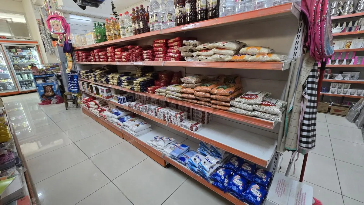 Mevlana'da Yüksek Cirolu Market - 3