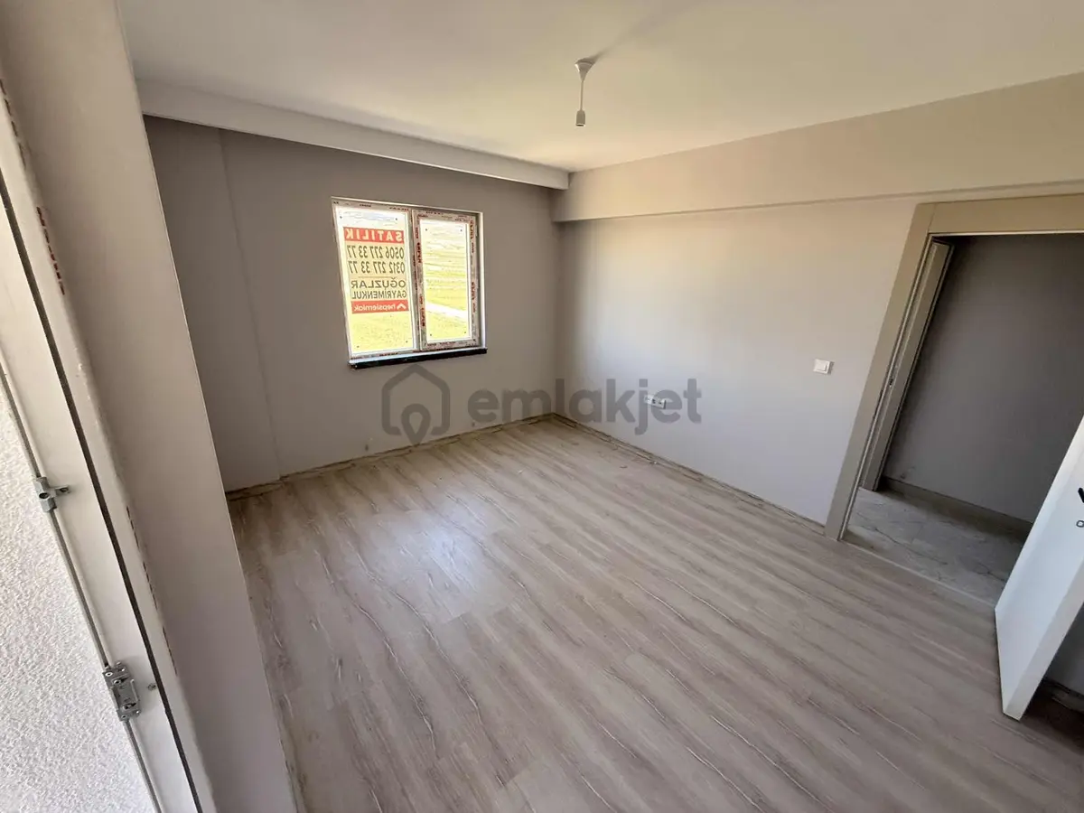 Acill İskanı Alınmış Cambalkonlu Ara Kat 2+1 Daire - 5