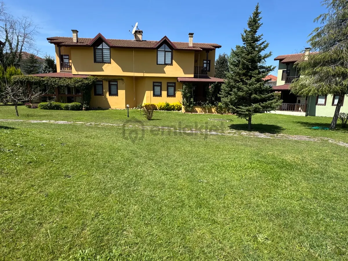 Sapanca Kırkpınar’da Site İçinde Satılık Villa… - 4