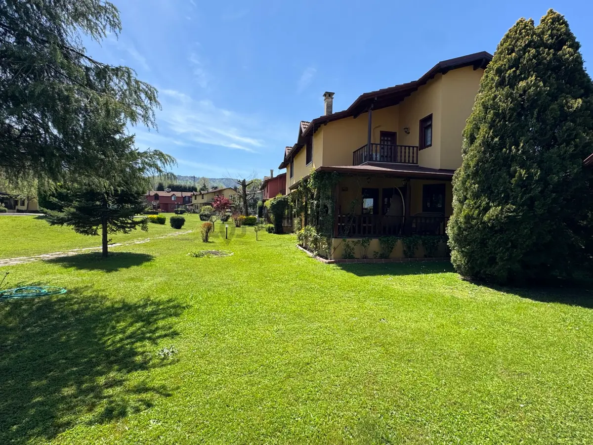 Sapanca Kırkpınar’da Site İçinde Satılık Villa… - 12