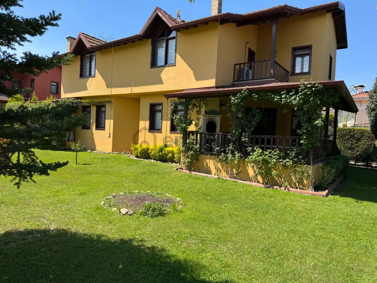 Sapanca Kırkpınar’da Site İçinde Satılık Villa… - 2