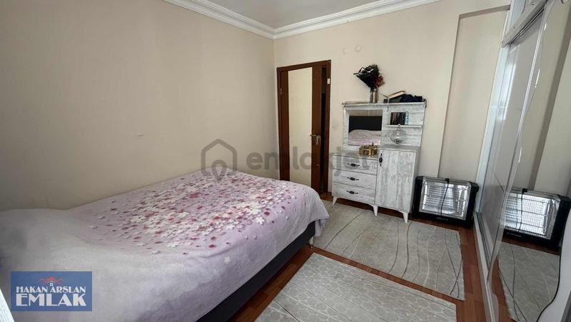 Cadde Üzeri Geniş Masrafsız Satılık 3+1 Daire - 34