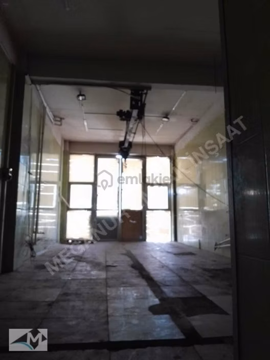 İkitelli Osb 450m2 Tır Kamyon Yaklaşır - 3
