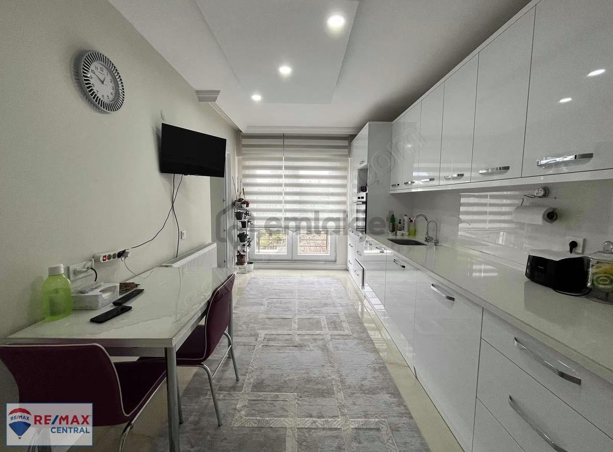 Remax Centralden Seyrantepede Satılık Lüks 3+1 - 29