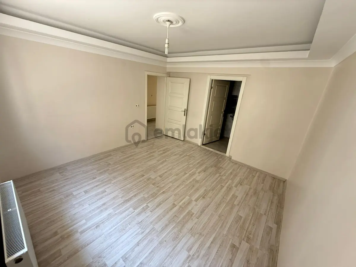 Es-astan Mareşalde Genç Binada Masrafsız Satılık Daire - 18