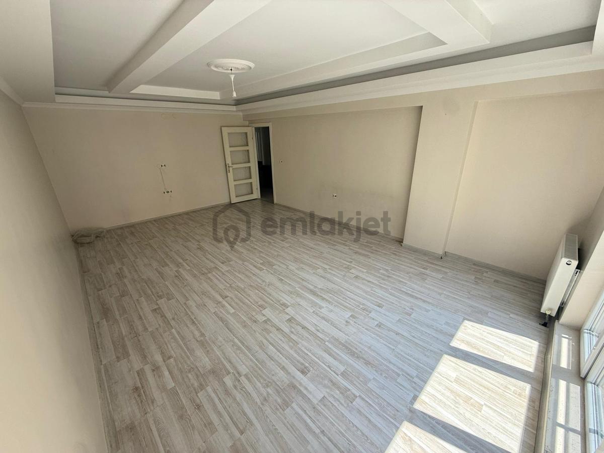 Es-astan Mareşalde Genç Binada Masrafsız Satılık Daire - 11