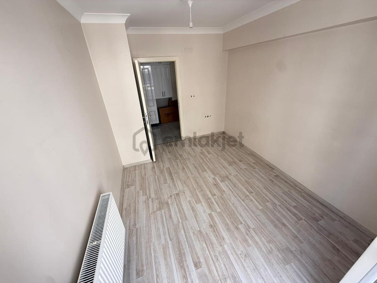 Es-astan Mareşalde Genç Binada Masrafsız Satılık Daire - 16