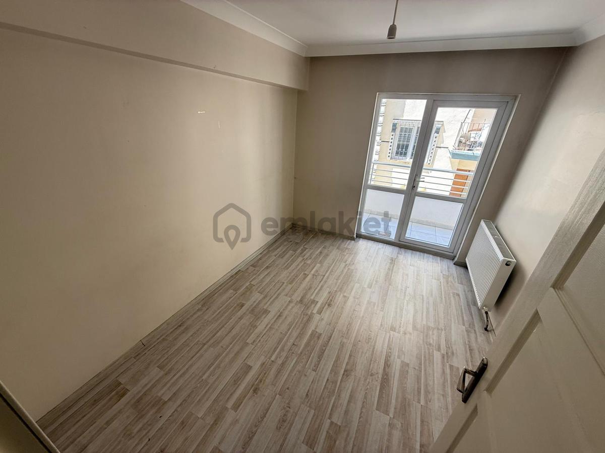 Es-astan Mareşalde Genç Binada Masrafsız Satılık Daire - 13
