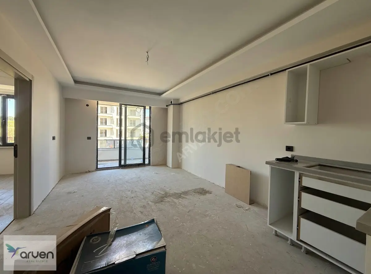 Toplu Konut Bulvarına Cephe Fırsat 1+1 Daire