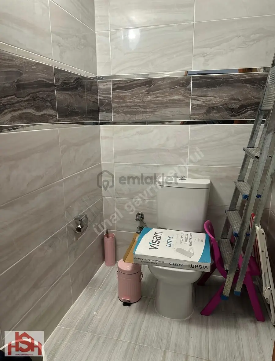 Kuşadası Marina'da Manzaralı 3+1 Satılık Tek Daire - 5