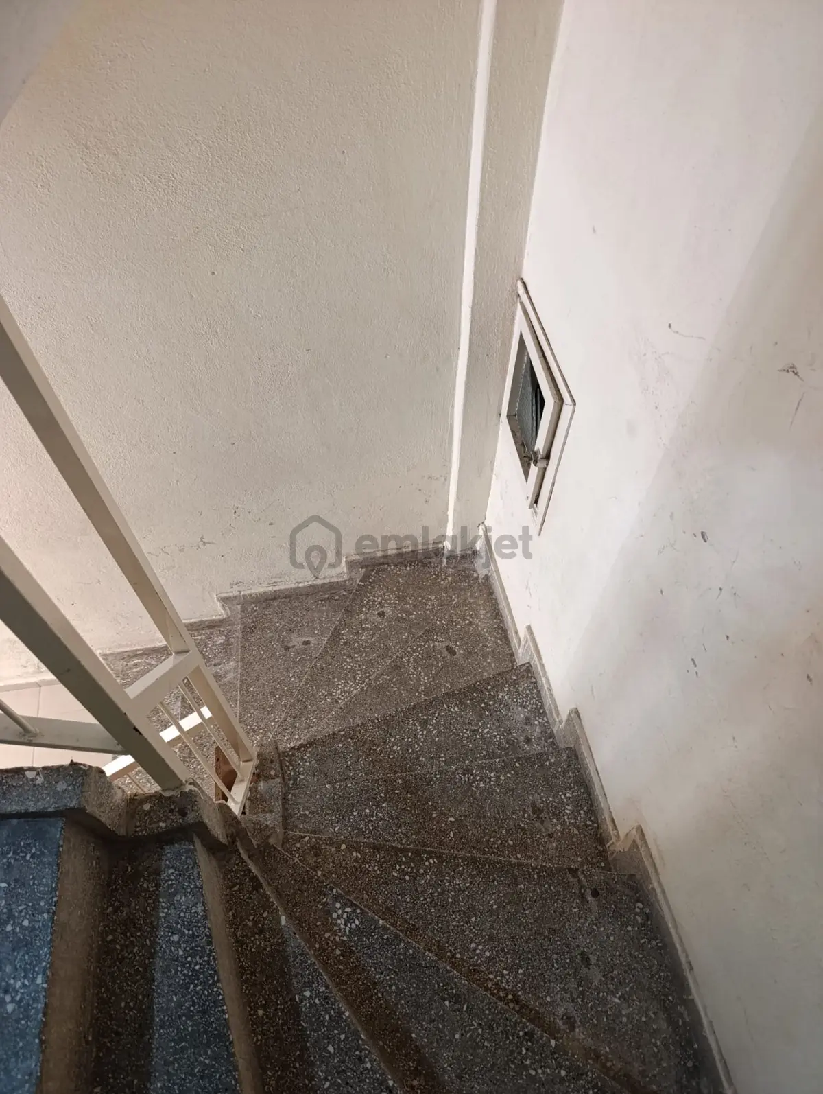 Bornova İnönü Mah. Satılık 3+1 Daire - 7