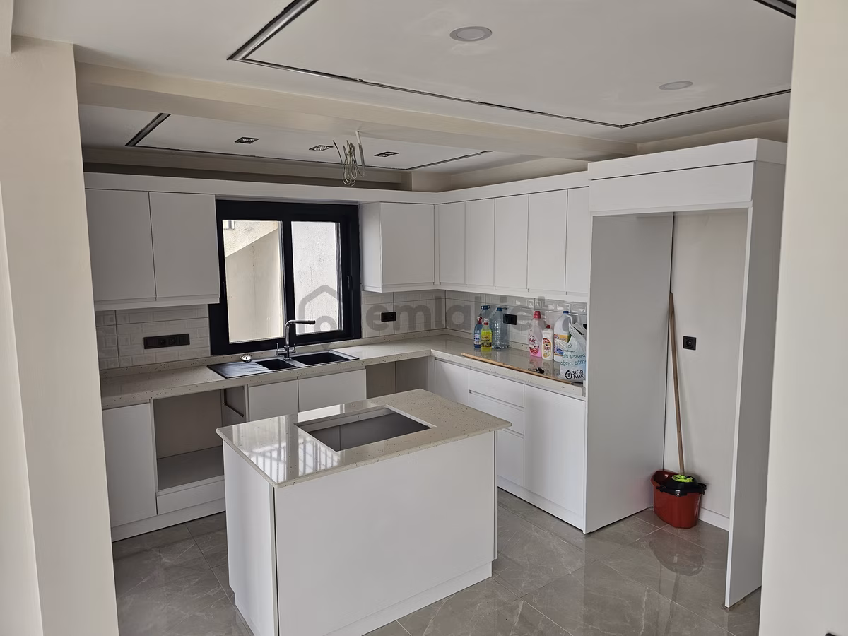 Dikili Bademli Karşı Avluda 4+2 Sıfır Havuzlu Müstakil Villa | - 3