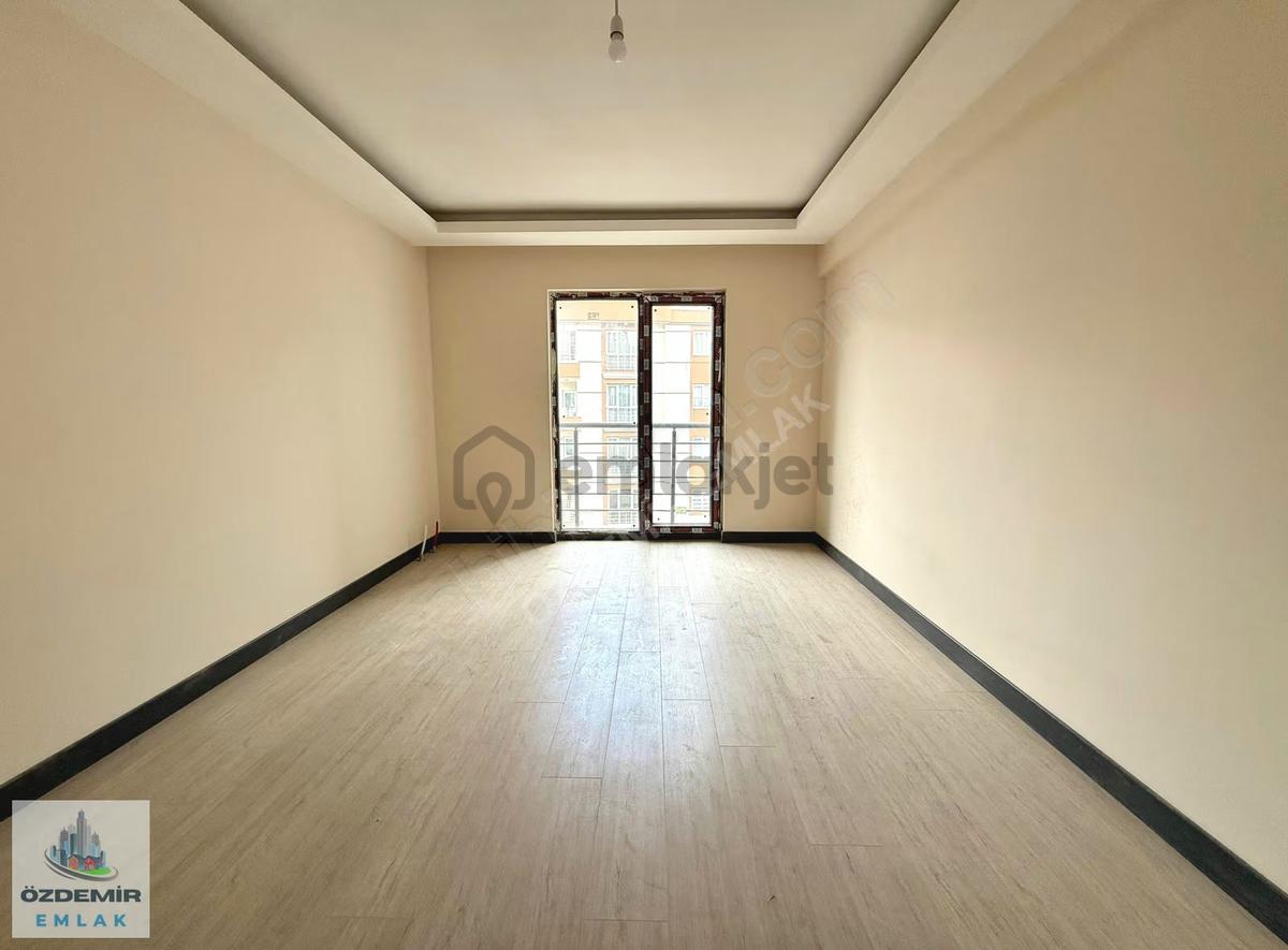 Özdemir Emlak'tan Site İçerisinde Geniş Balkon Arayanlara 3+1!!! - 23