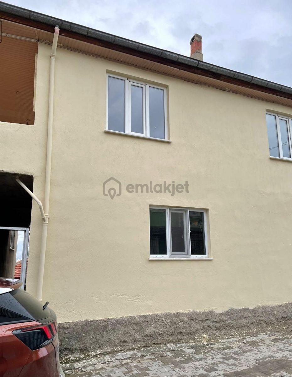 Nehirden Satılık Akhanda 2 Katlı Müstakil Ev - 10