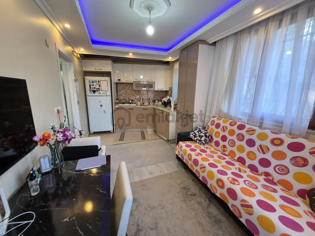 Eyupsultan Satılık Giriş Katta Genç 1+1 Daire - 12