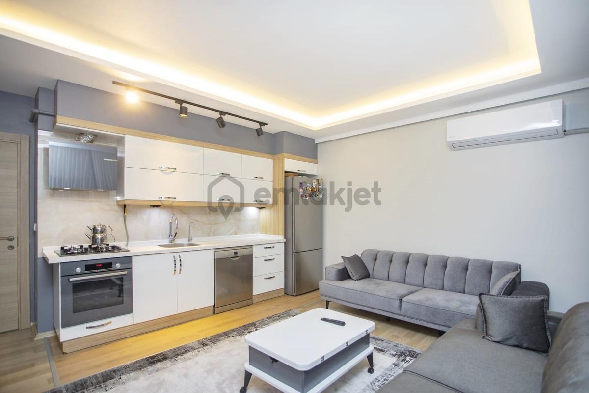 Küçükçiğlide Satılık 2+1 Doğalgazlı+balkonlu+asansörlü (serkan)